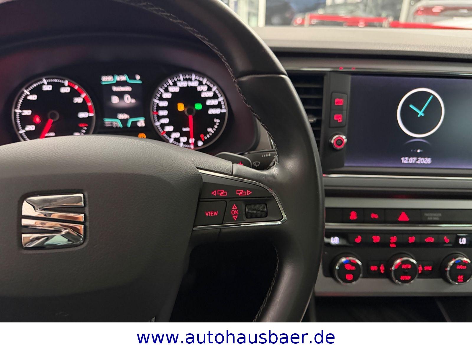 Seat Leon ST Xcellence PANO*VOLL LED SCHEINWERFER