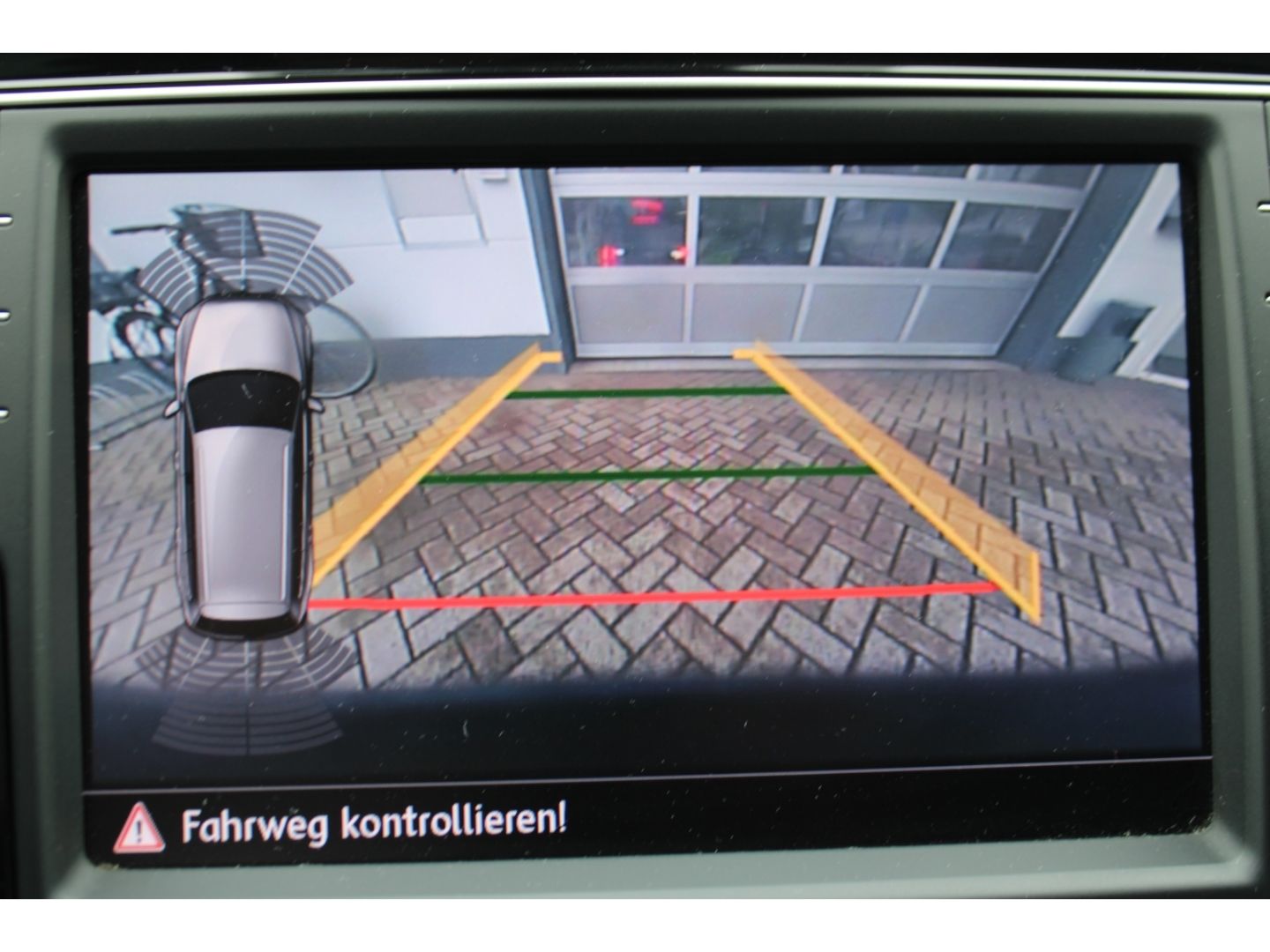 Fahrzeugabbildung Volkswagen Passat Variant Highline R-Line LED ACC StHZg Led