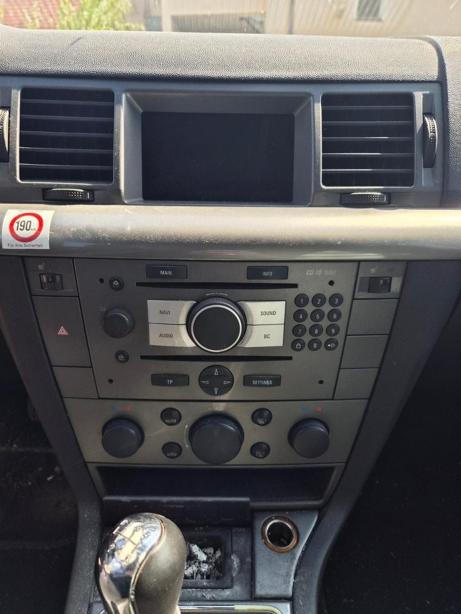 Opel Vectra 2005 — photo 5