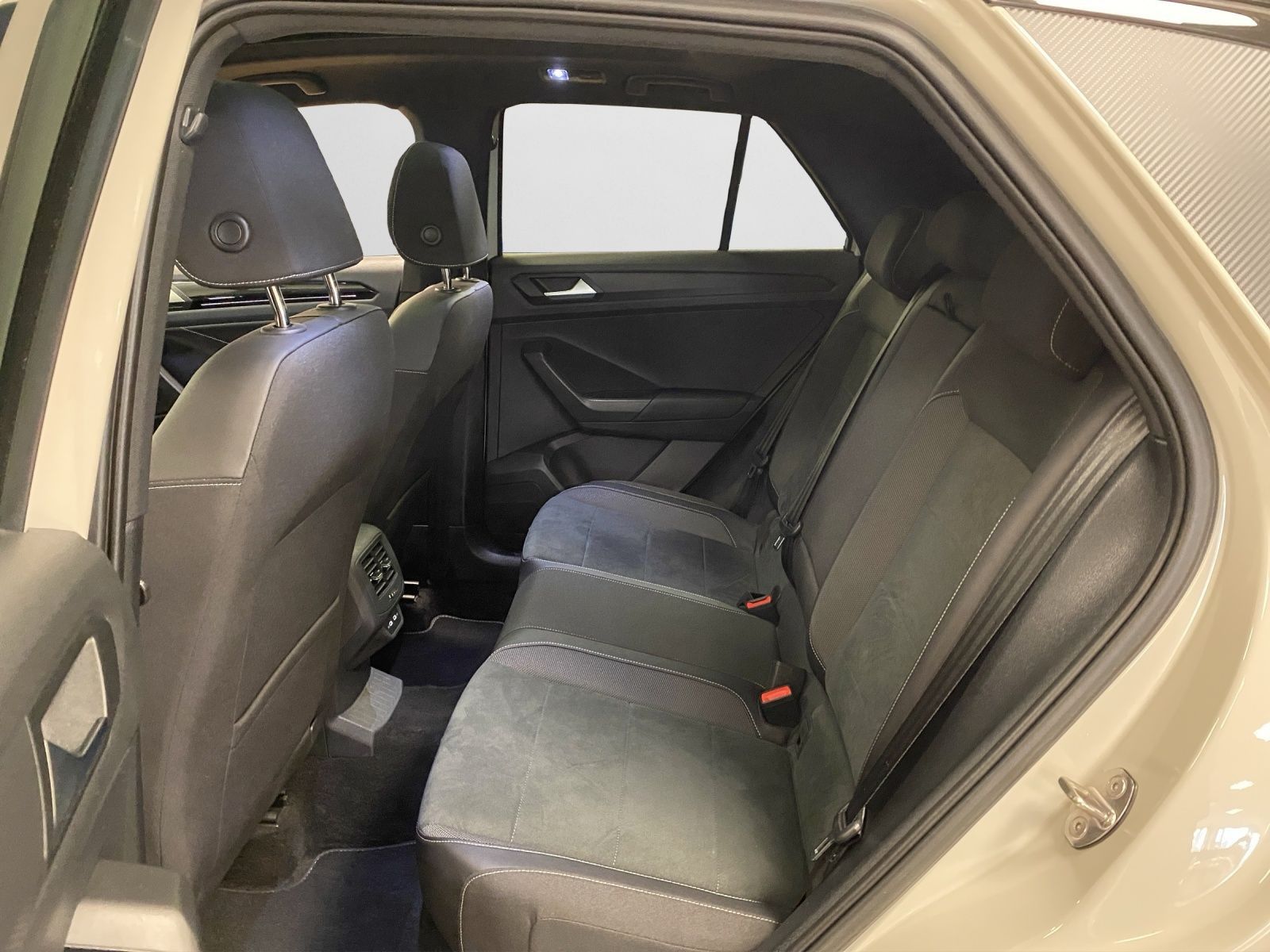 Volkswagen T-Roc - Bild 15