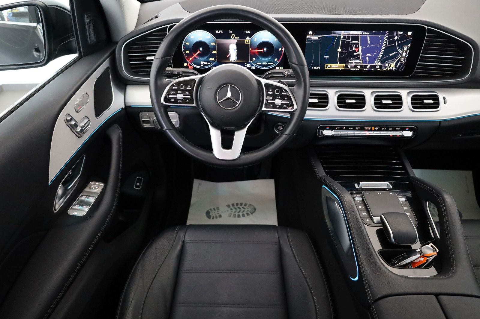 Fahrzeugabbildung Mercedes-Benz GLE 300 d 4Matic,Leder,Navi,LED,Kamera,Pano,AHK