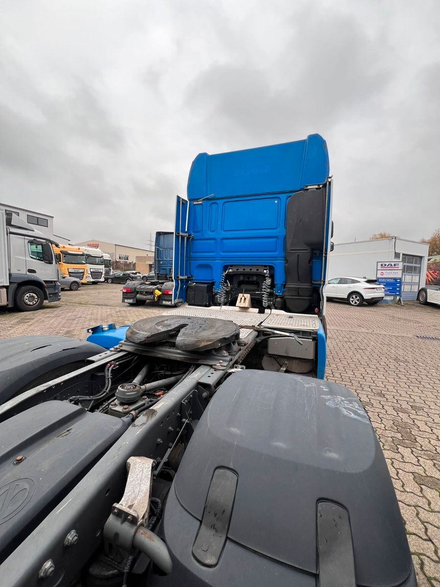 Fahrzeugabbildung DAF XF 440 FT SSC, Retarder