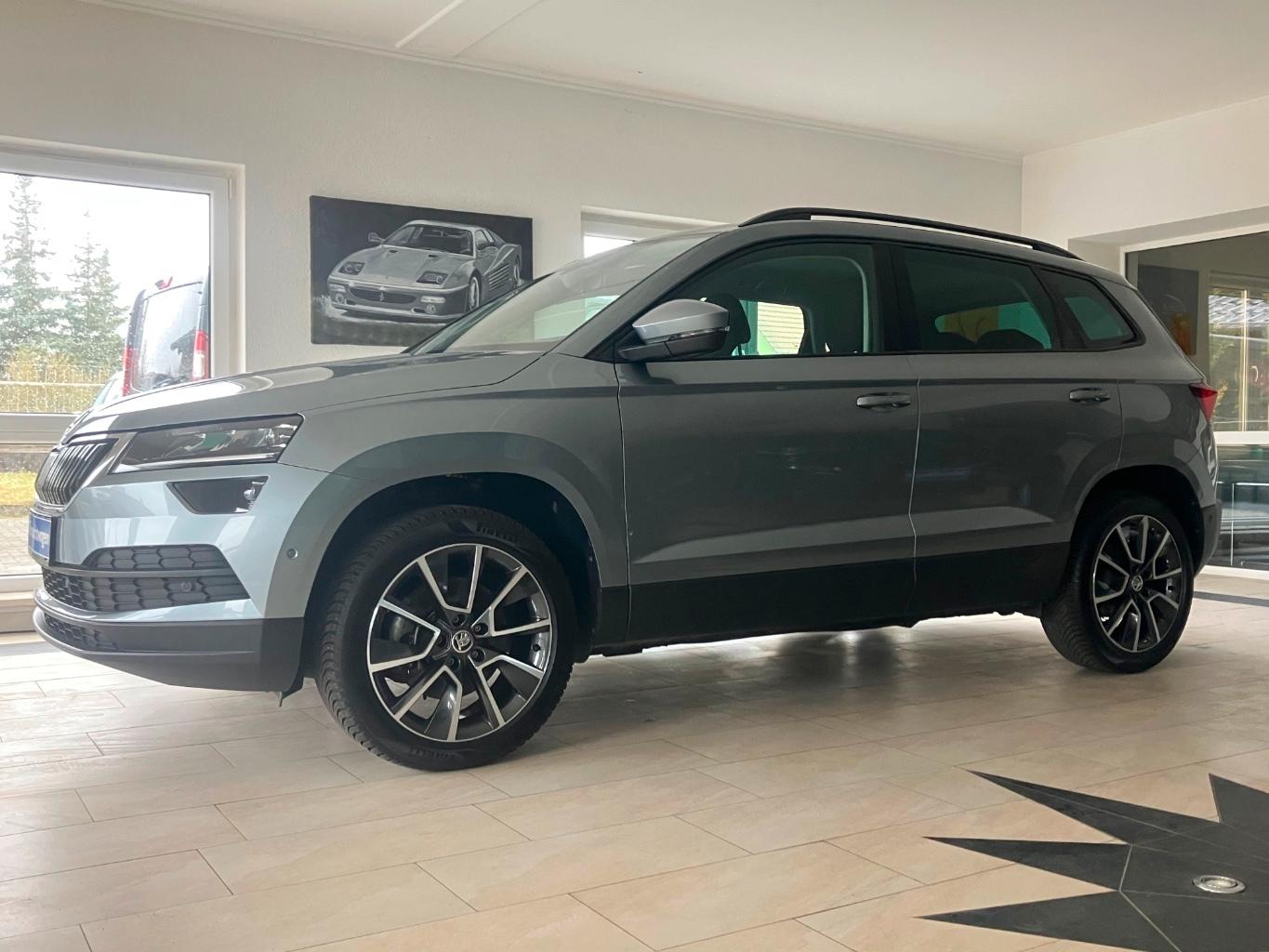 Skoda Karoq 1.5 TSI Style DSG ParkAssist LED Kamera