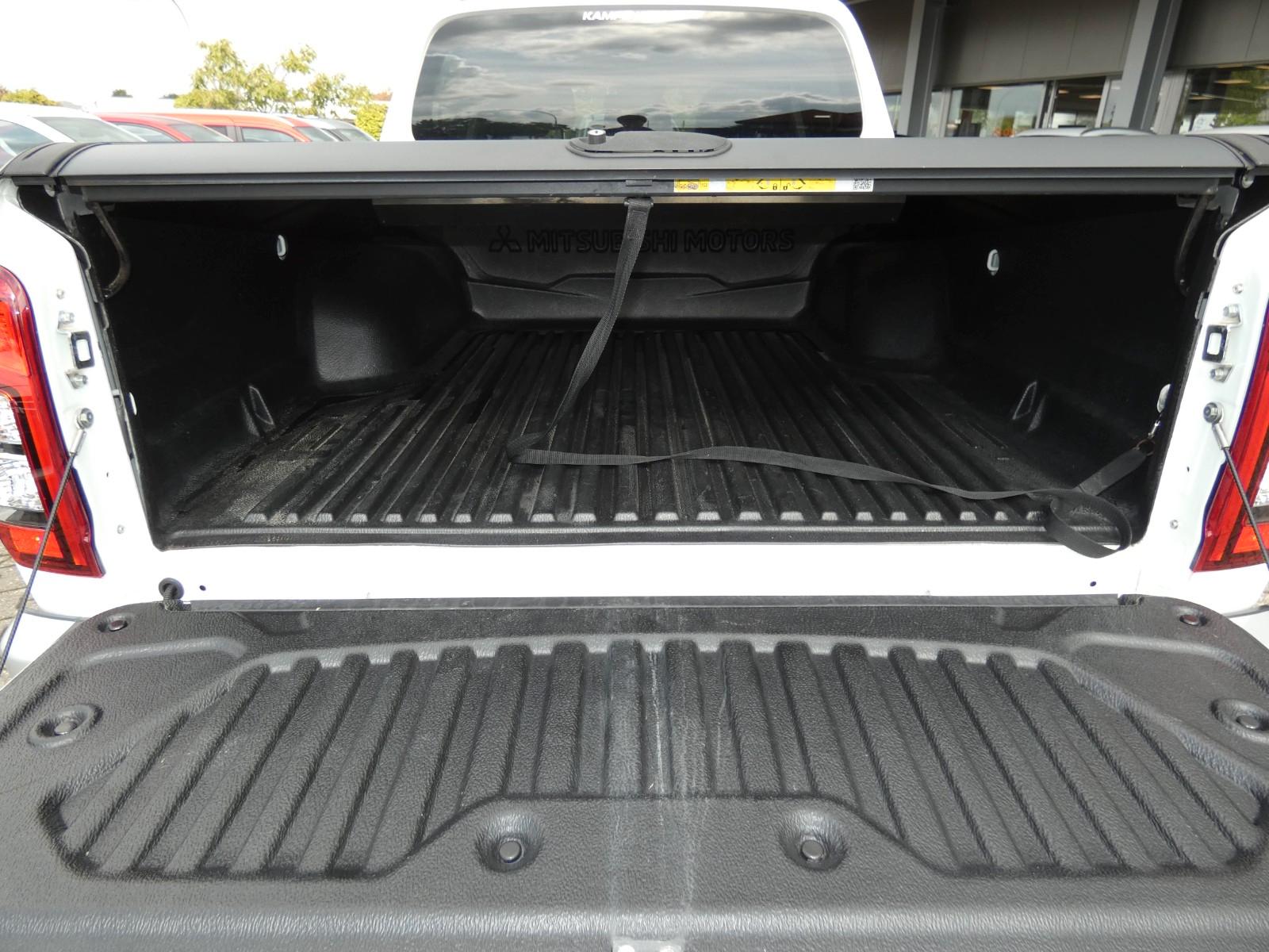 Mitsubishi L200 Doppelkabine TOP 2.2 DI-D 4WD ,,Automatik"