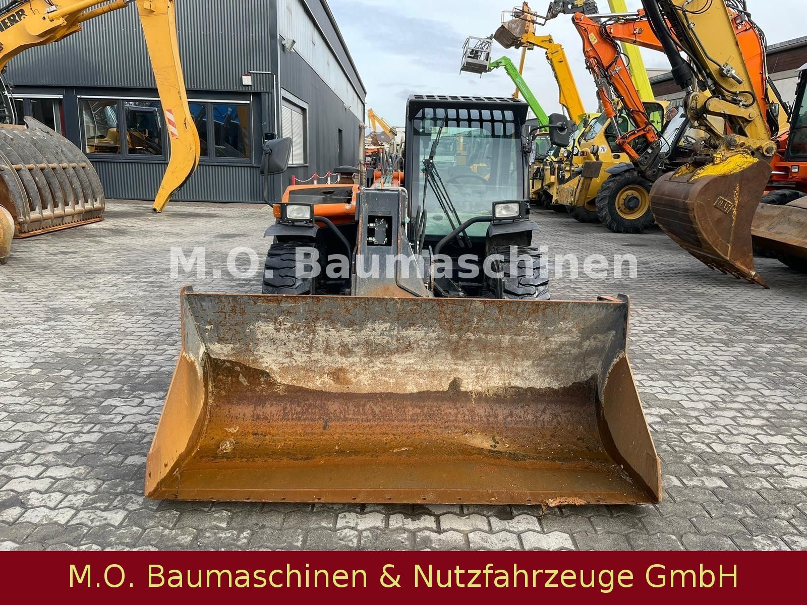 Fahrzeugabbildung Other FH 625 / SW / 2,5 t / 6m / 4x4x4