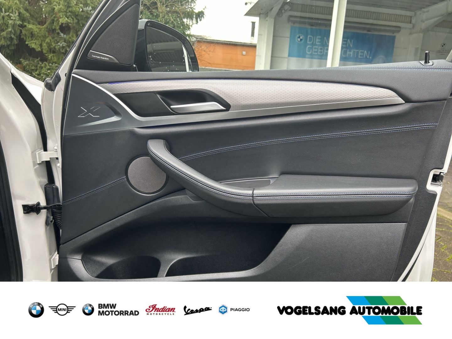 Fahrzeugabbildung BMW X3 xDrive30iA,M Sport,Panodach,Standheizung,Head