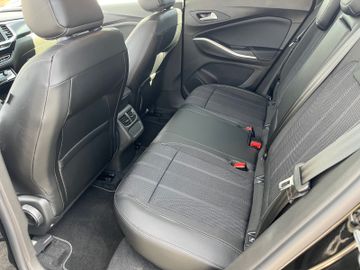 Opel Grandland 1.2 T GS NAVI Winterpaket Matrix-LED