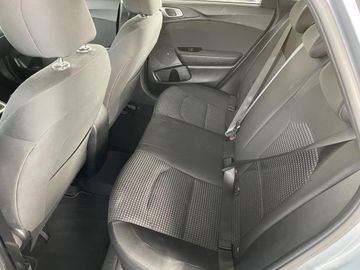 Bild 9 Kia cee'd Sportswagon CEED SW SILVER 1.0 T SHZ, KAMERA, PDC, KLIMAAUTO