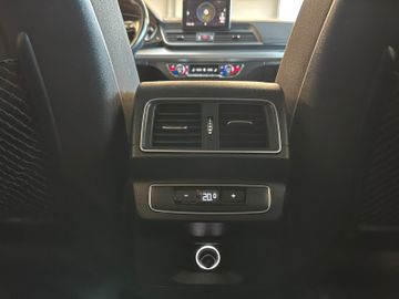 Audi Q5 *KEYLES*3-ZONEN*AHK*ACC*CAM*SPHTA*LED*