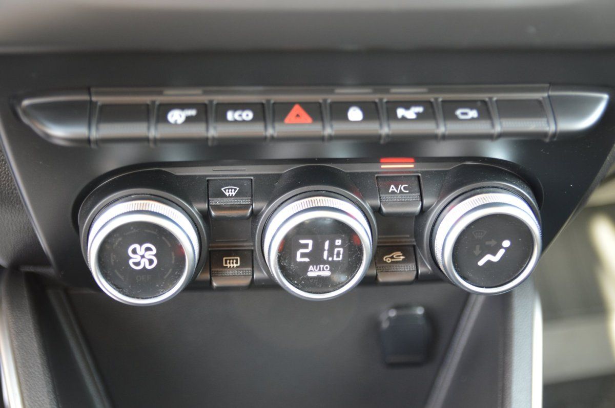 Fahrzeugabbildung Dacia Duster II Adventure AHK Alu Navi