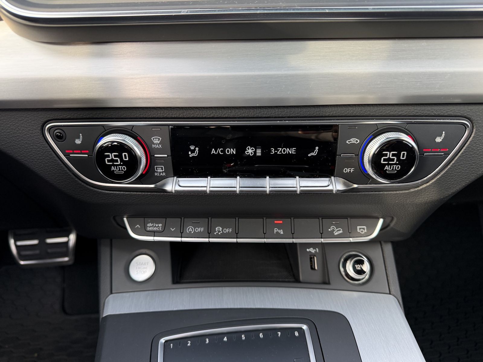 Fahrzeugabbildung Audi Q5 40 TDI qu. Sport S-LINE|NAVI|R-KAMERA|PANO