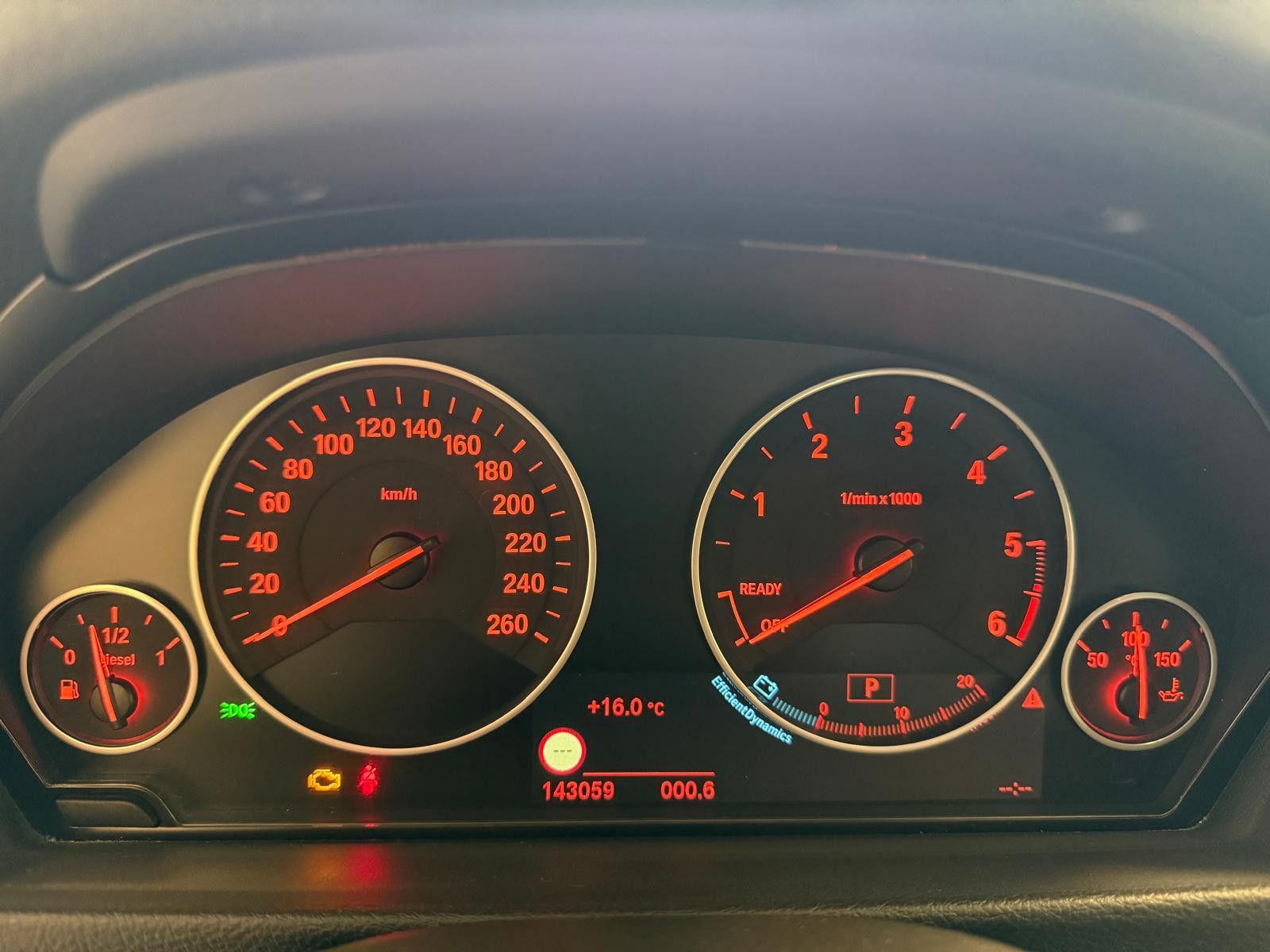 Fahrzeugabbildung BMW 320 d Luxury Line Purity / AHK / LED /PDC