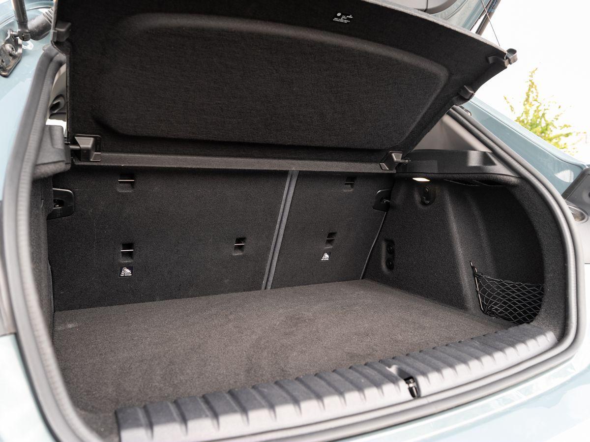 BMW 1 Series AdLED KoZg SpSitze SpieglP ParkA S-Glas 17", миниатюра 22