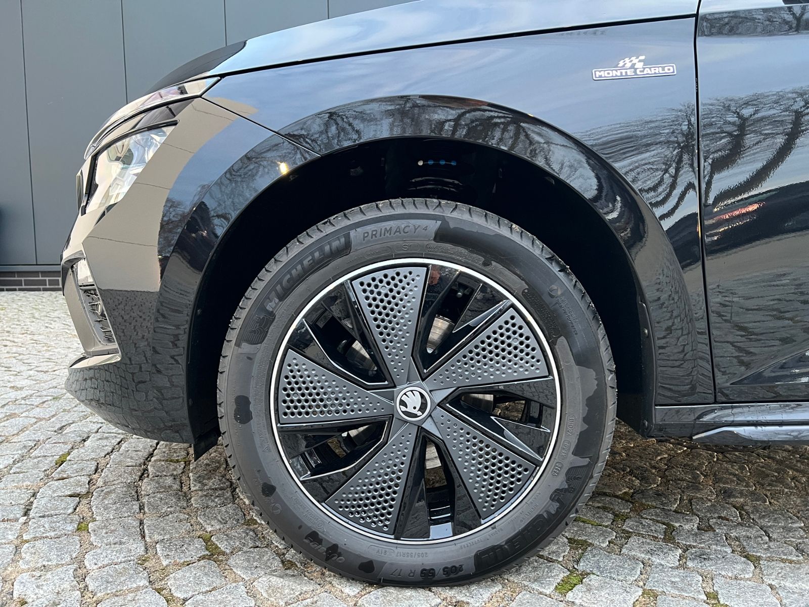 Fahrzeugabbildung SKODA Kamiq Monte Carlo 1.0 TSI DSG *Garantie, LED, AH