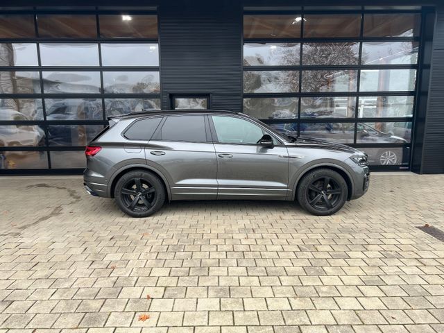 Volkswagen Touareg R-Line 4Motion Standheizung,Pano,