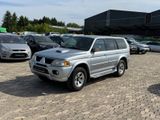 Mitsubishi Pajero Sport 2.5 TD GLS - Mitsubishi Pajero: Sport