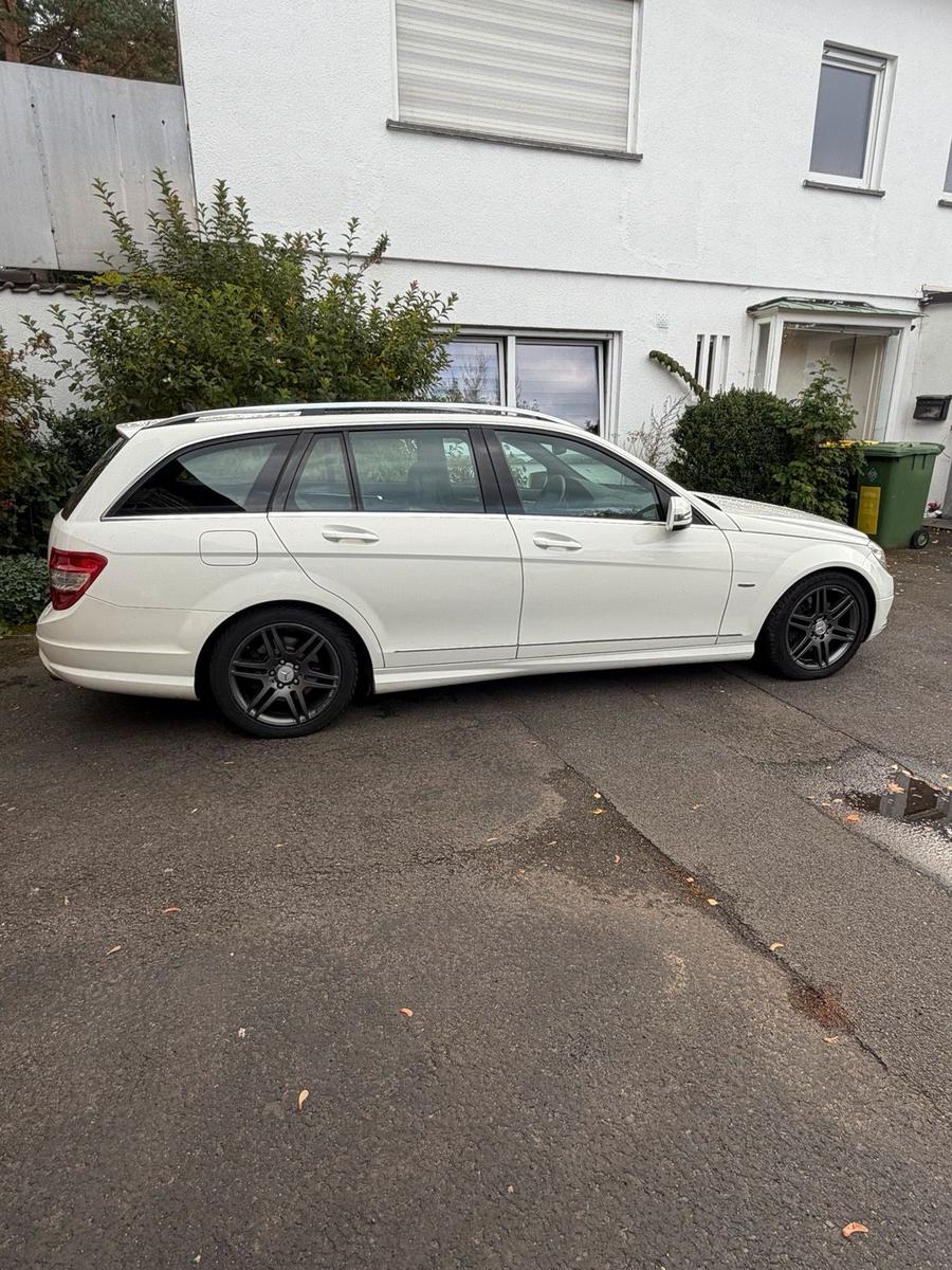 Mercedes-Benz C320 2008 — engine 224 HP (165kW)