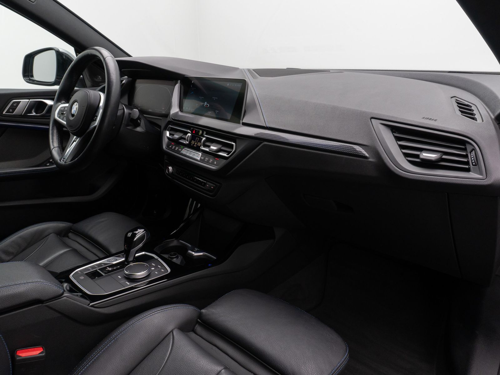 Fahrzeugabbildung BMW 220d Gran Coupé M Sport DAB Lenkradhzng H/K 18"