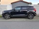 Volvo XC40 T4 AWD Momentum Geartronic Panorama AHK - Volvo XC40 Gebrauchtwagen in Hannover