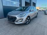 Hyundai i30 blue 1.6 CRDi 100kW Style/AUTO/ - Hyundai i30 Style mit Diesel-Antrieb