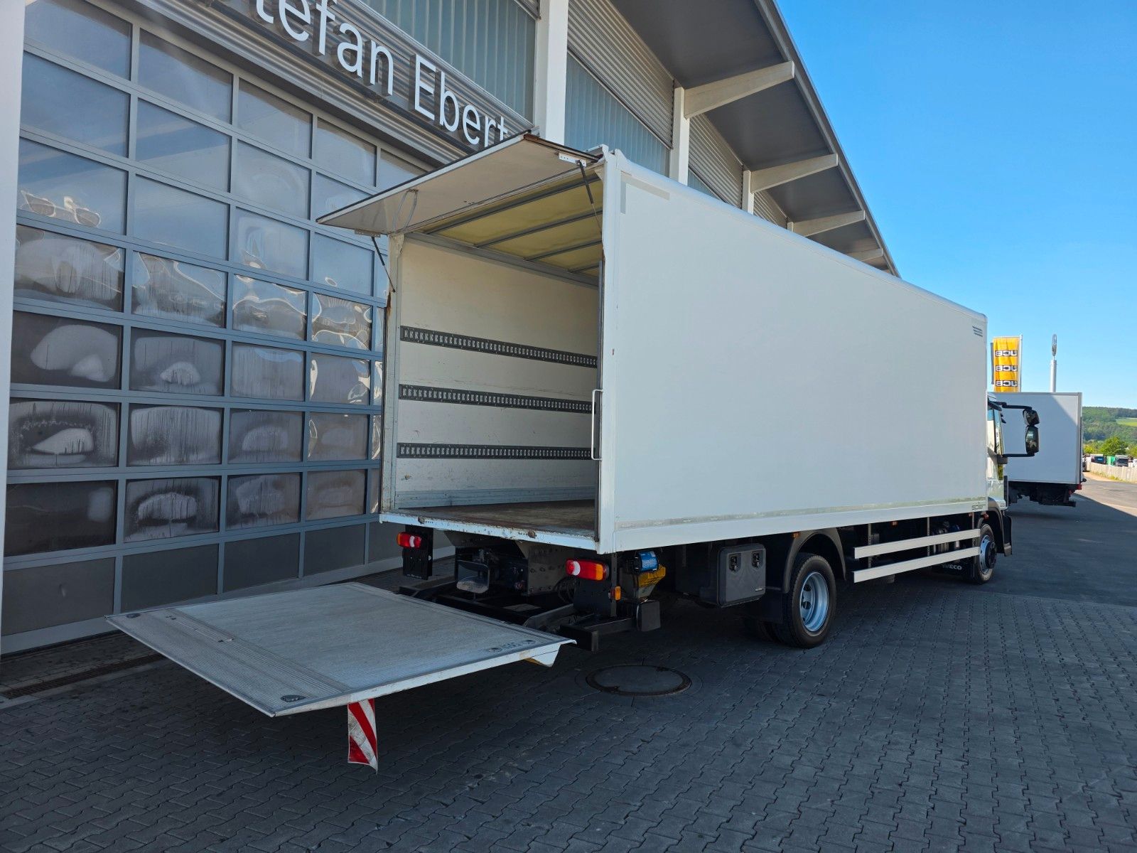 Fahrzeugabbildung Iveco Eurocargo 120E25 LBW 1.500kg Klima Standheizung