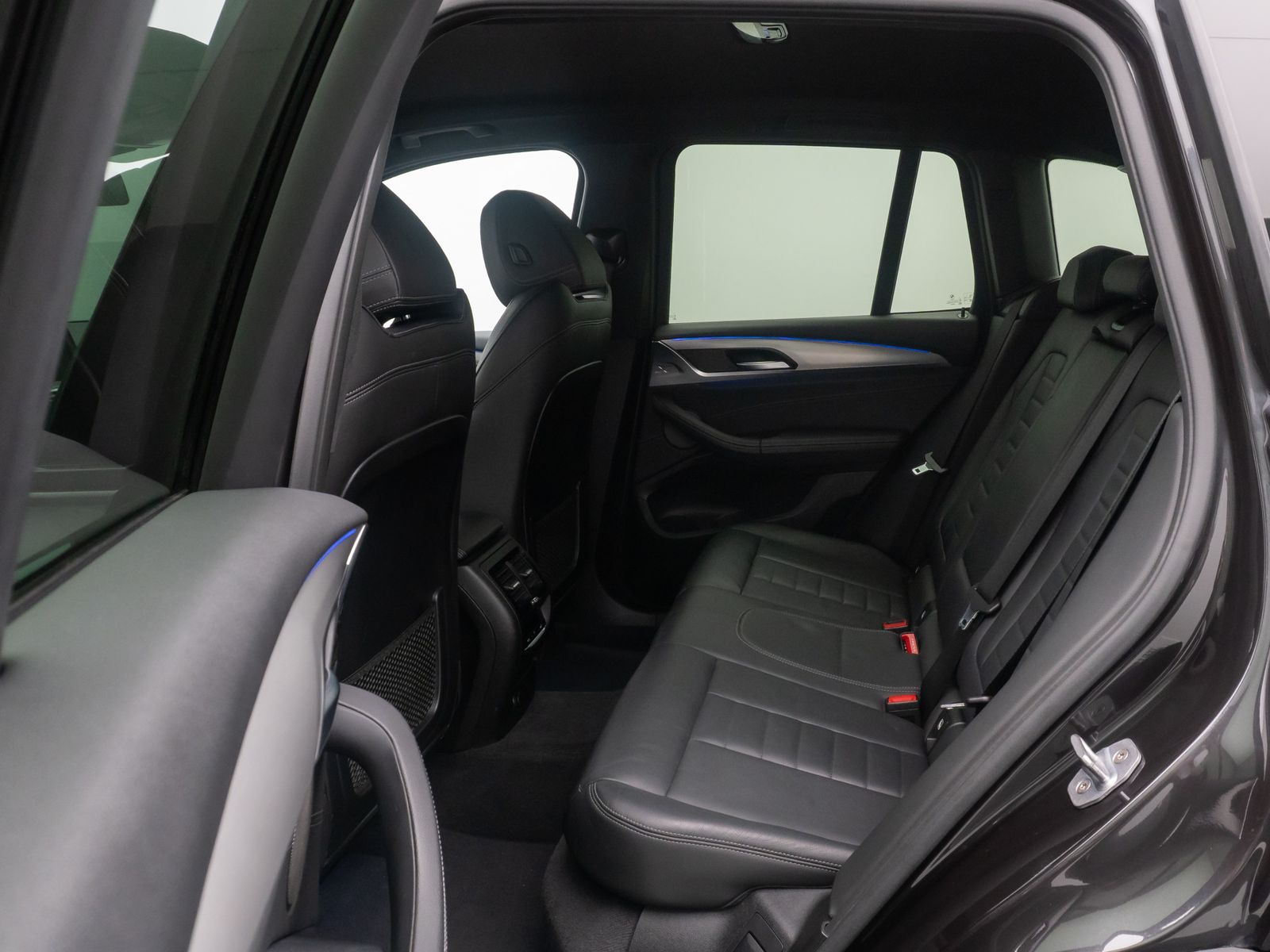 Fahrzeugabbildung BMW X3 xD20d xLine ACC AHK Kamera DisplKey HUD Leder