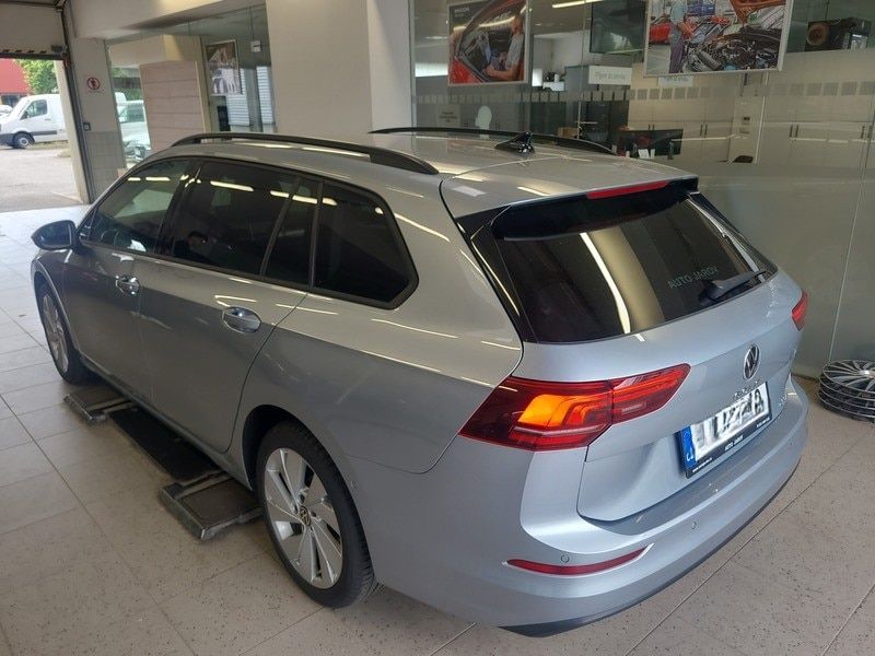 Volkswagen Golf Variant Life Golf VIII Variant 1.5 eTSI DSG foto 2