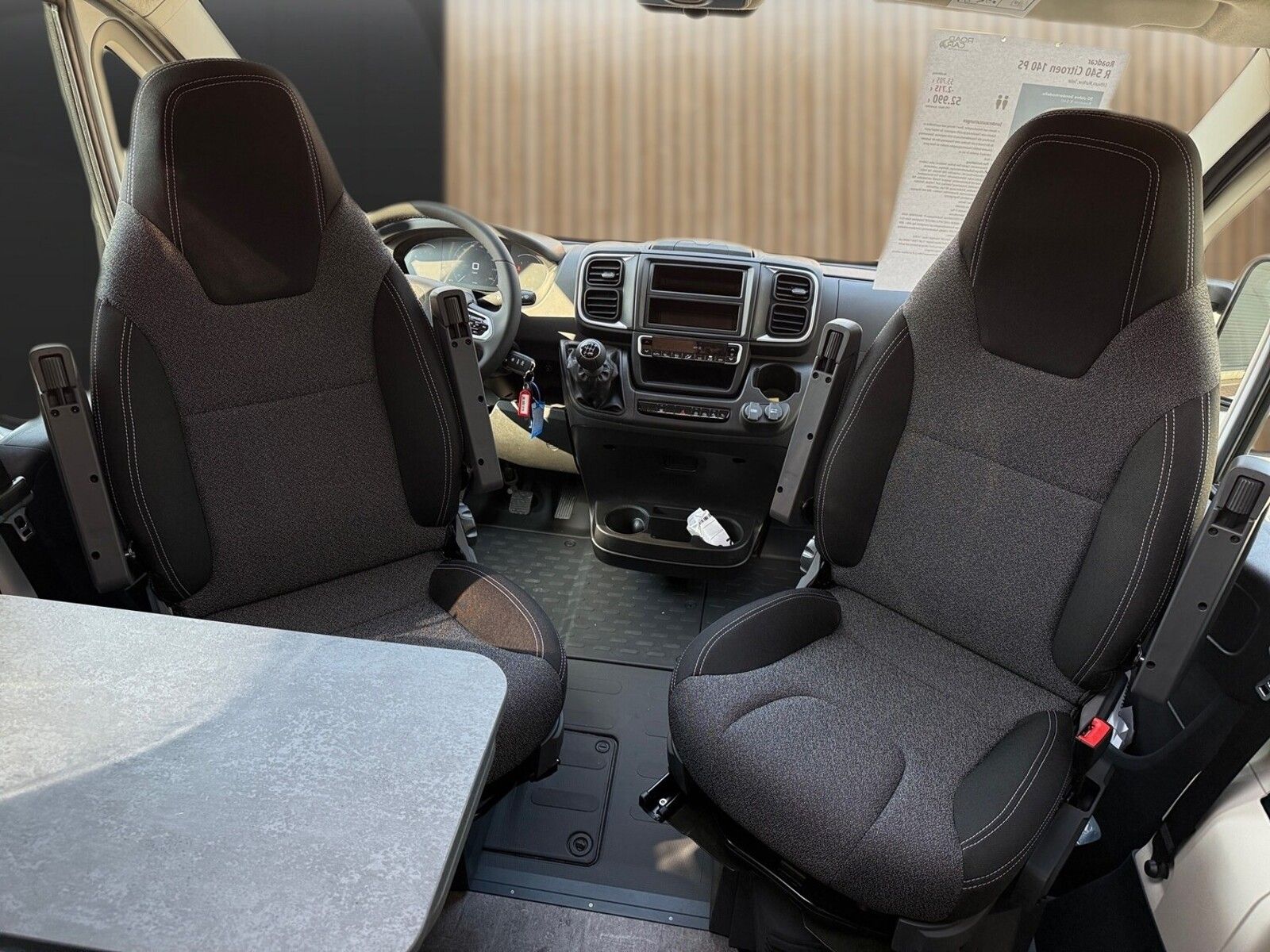 Fahrzeugabbildung Roadcar R 540 Citroen 140 PS Lithium,Markise, Solar