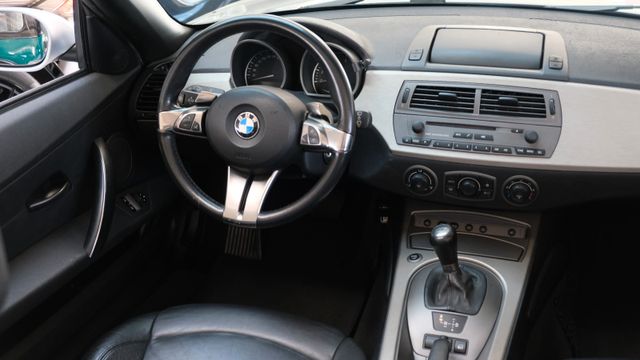 Fahrzeugabbildung BMW Z4 3.0i SMG/Original und schön