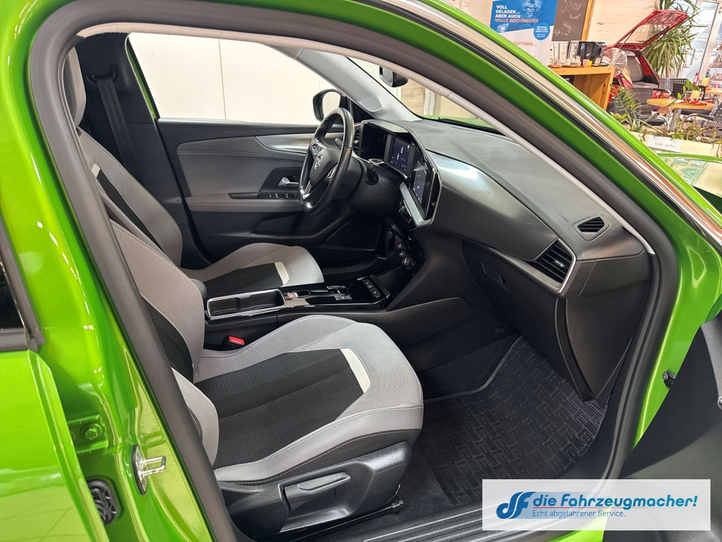 Fahrzeugabbildung Opel Mokka e Elegance Navi Digitales Cockpit LED ACC