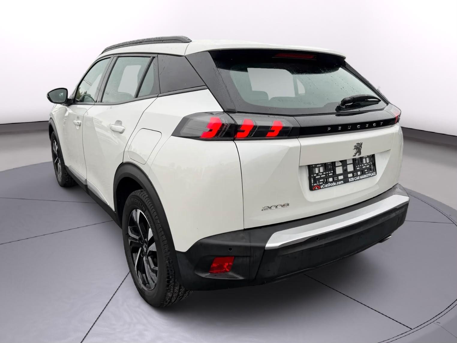 Peugeot 2008 Allure 1.5 BlueHDi Kamera/3-D Cockpit