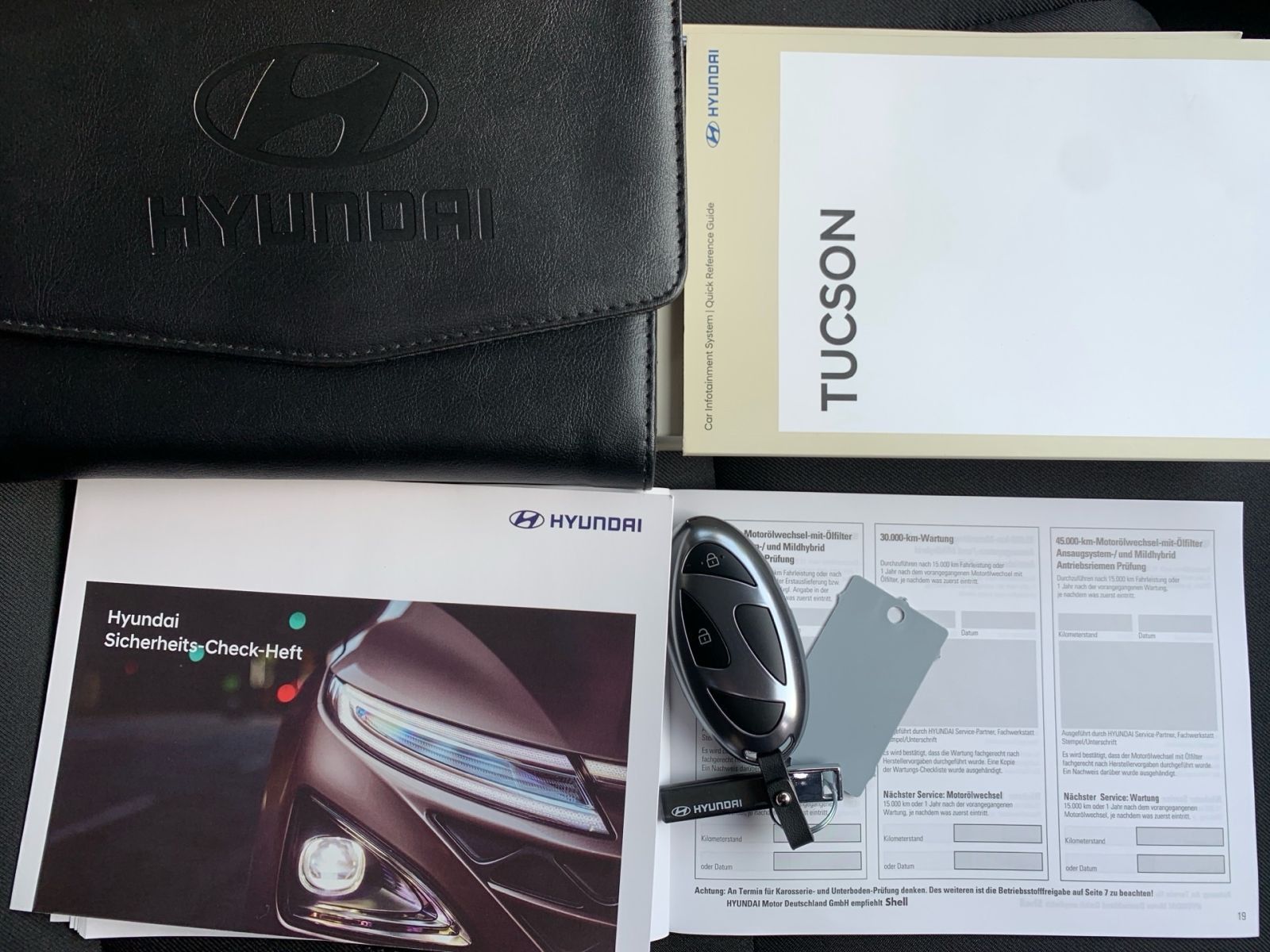 Fahrzeugabbildung Hyundai TUCSON 1.6 T-GDI 7-DCT Trend Mild-Hybrid 4WD LED