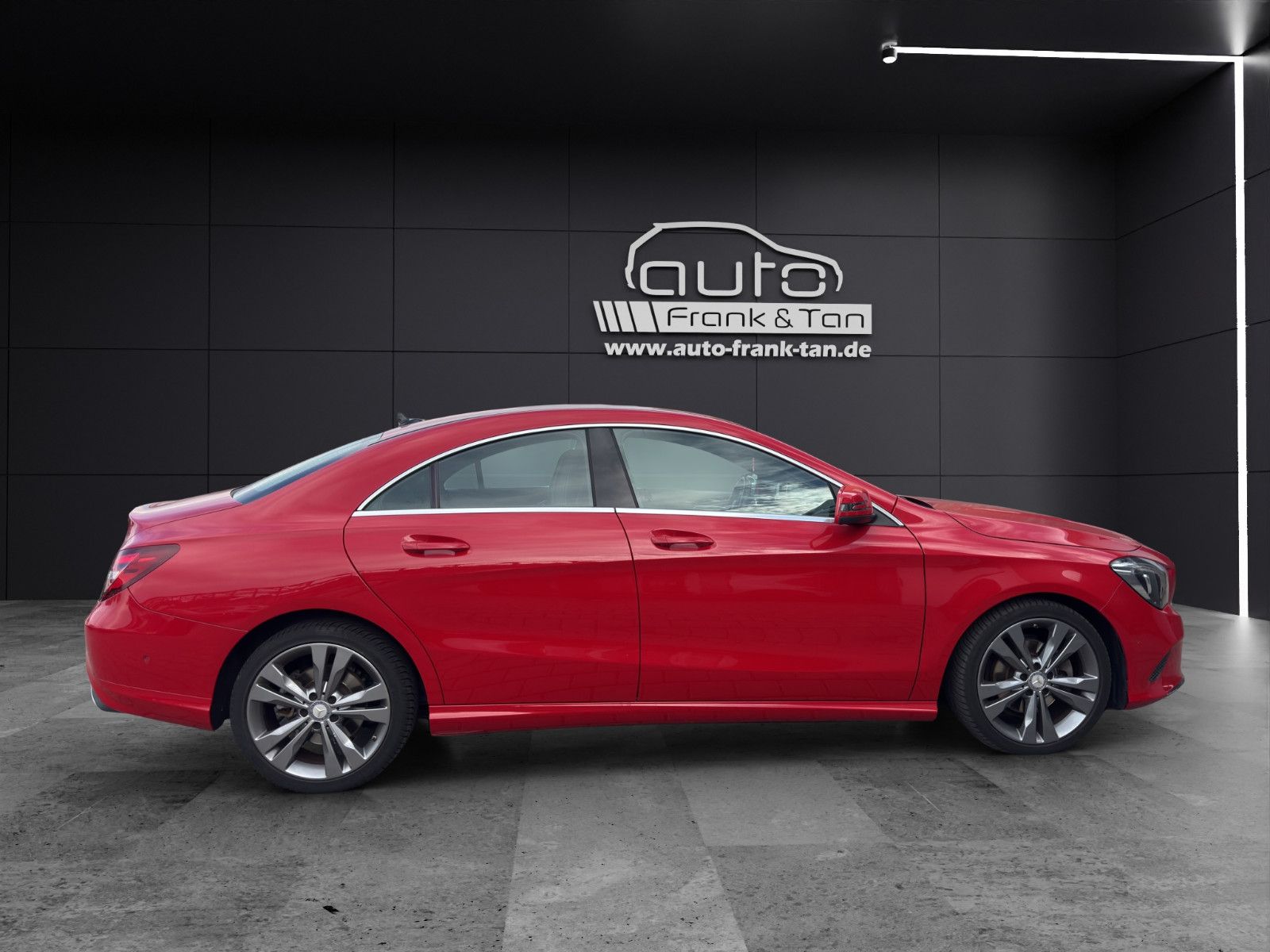Fahrzeugabbildung Mercedes-Benz CLA 180/Urban/Sportpaket/Keyless Go/Ambiente