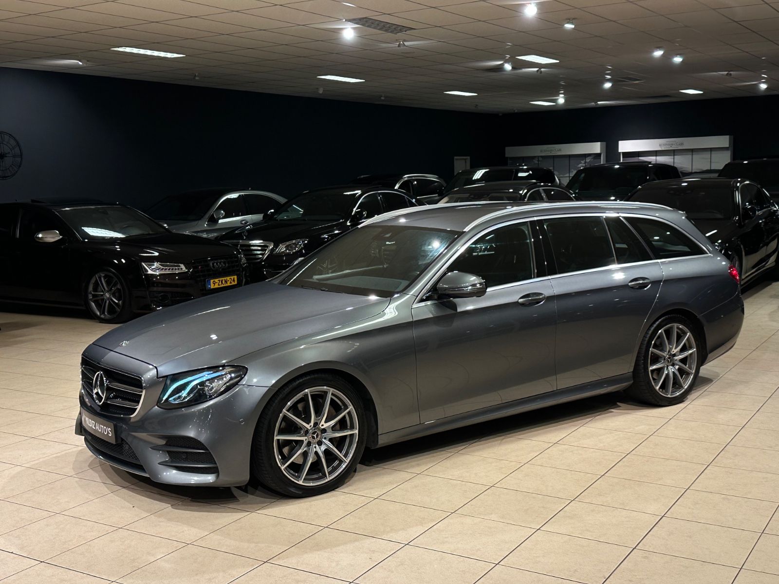 MERCEDES-BENZ E 200d T-Modelle/AMG-PAKKET/KAMERA/LEDER/STZH/