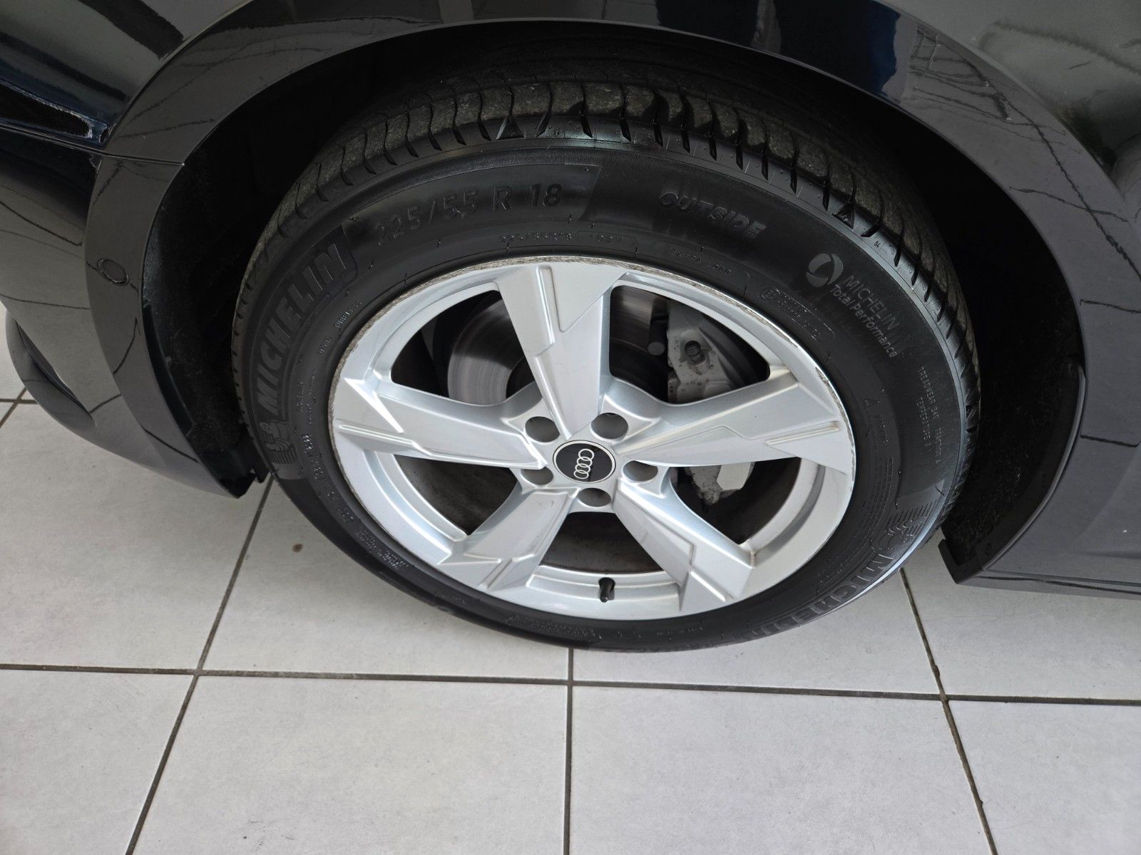 Fahrzeugabbildung Audi A6 Avant 40 TDI sport