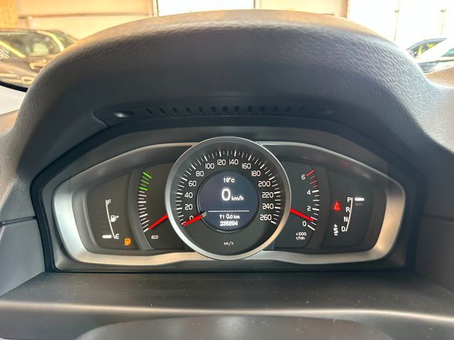 Volvo XC70 Kinetic AWD *Xenon*Elek.Heckkl.*