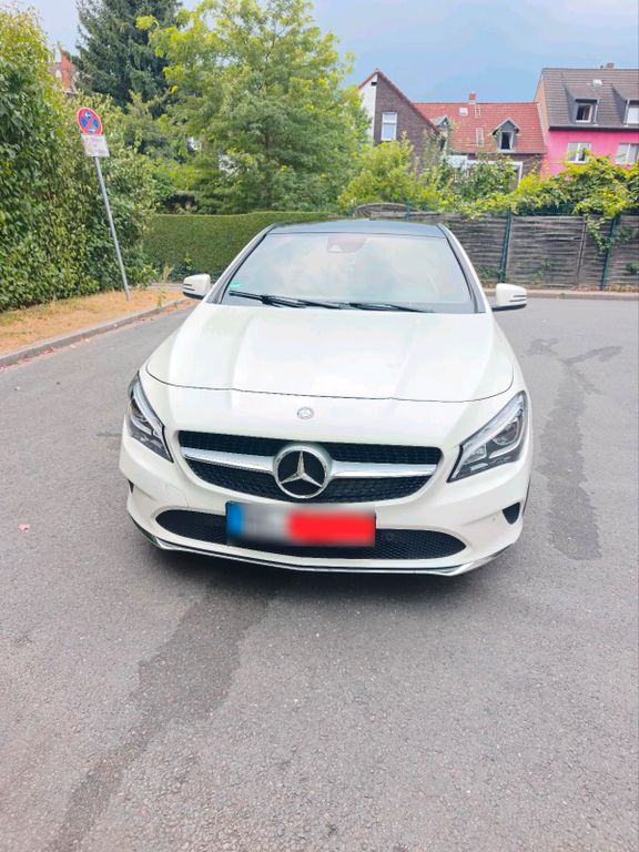 Image of Mercedes-Benz CLA 180