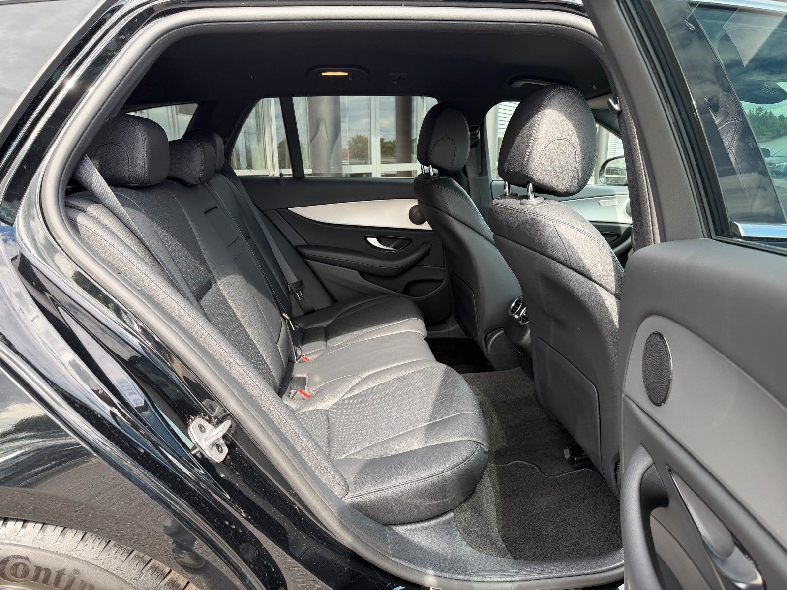 Fahrzeugabbildung Mercedes-Benz E 200 d T TAXI AVANTGARDE R-Kamera+Kindersitz