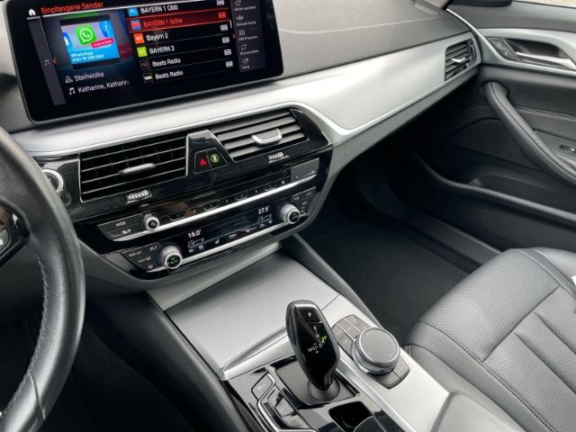 Fahrzeugabbildung BMW 520 d Mild-Hybrid xDrive Autom. Kamera, Sitzheiz