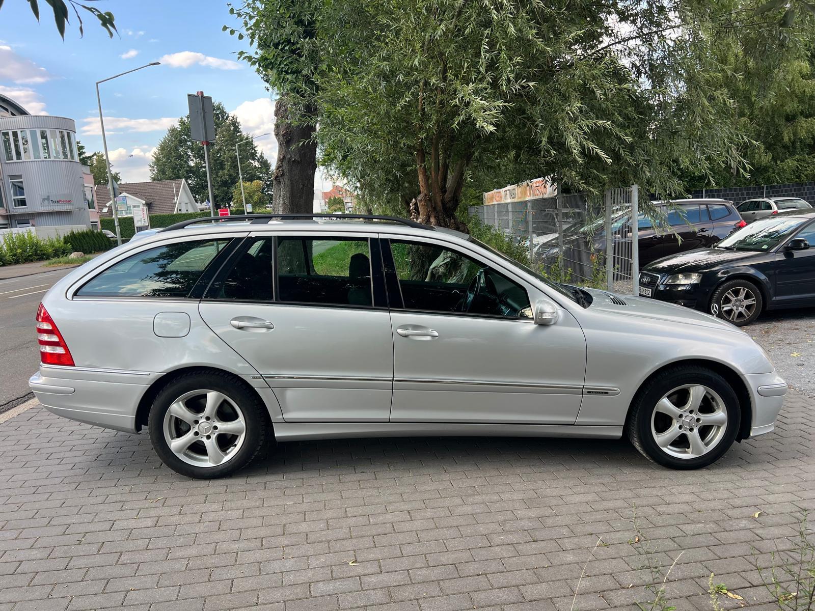 Mercedes-Benz C220 2006 — photo 6