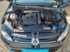 Fahrzeugabbildung Volkswagen Golf VII Variant 1.4 R Line CL