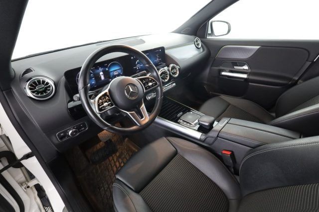 MERCEDES-BENZ MERCEDES-BENZ CLA sse GLA GLA 200 d Automatic SP