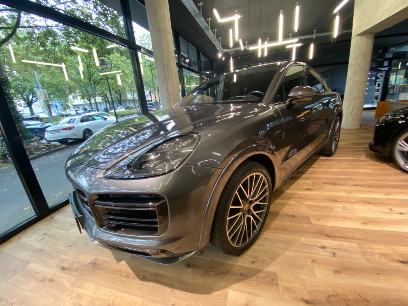 Porsche Cayenne Coupe Turbo S E-Hybrid Carbon