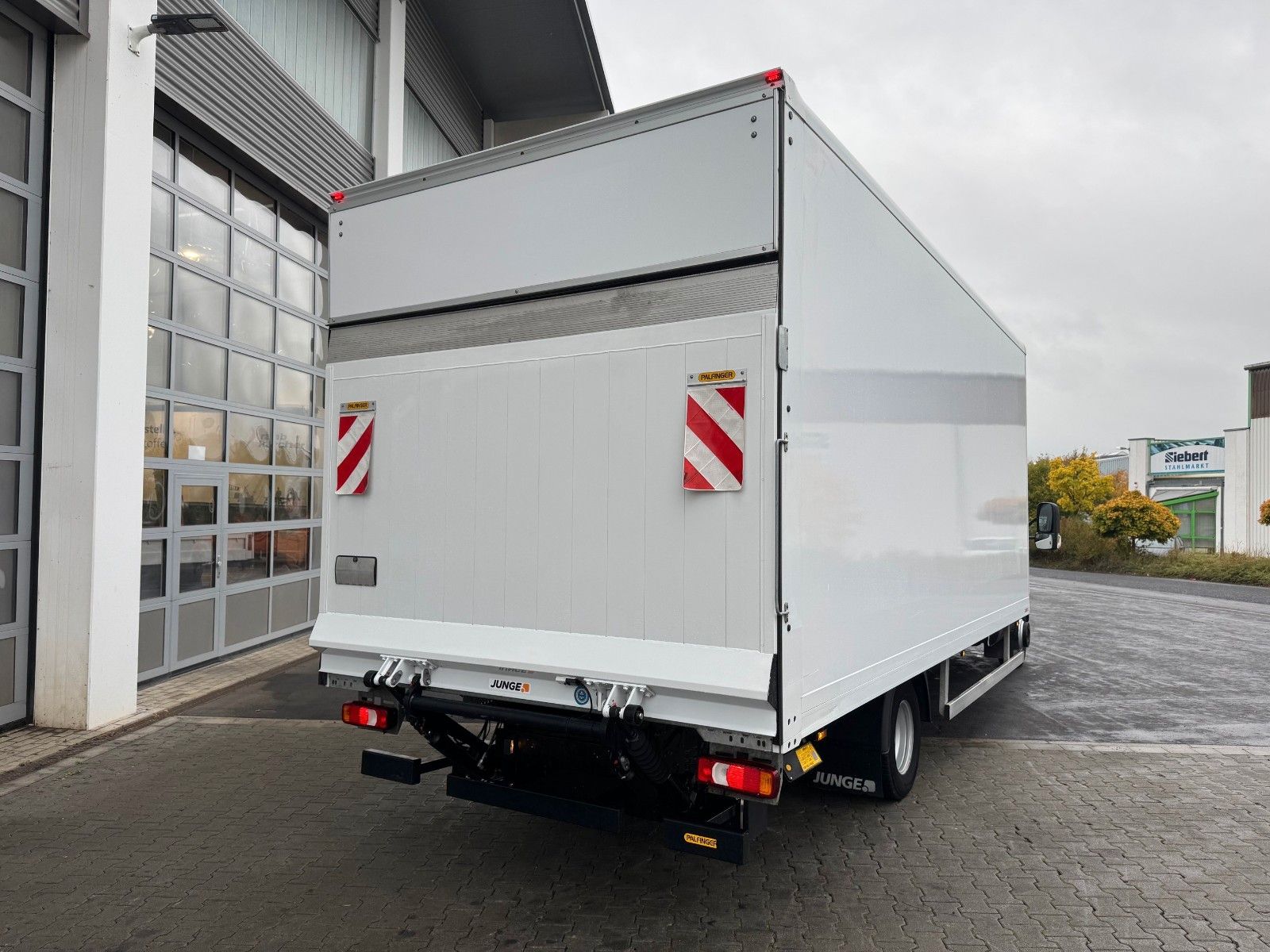 Fahrzeugabbildung Iveco Daily 70C18 A8 *Koffer*LBW*Automatik*