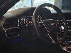 Fahrzeugabbildung Audi RS6 Avant 4.0 TFSI quattro (PANO/B&O/SI-LÜFT/ACC