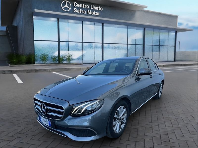 MERCEDES-BENZ Mercedes-Benz Classe E E 220d 4Matic Auto Busine
