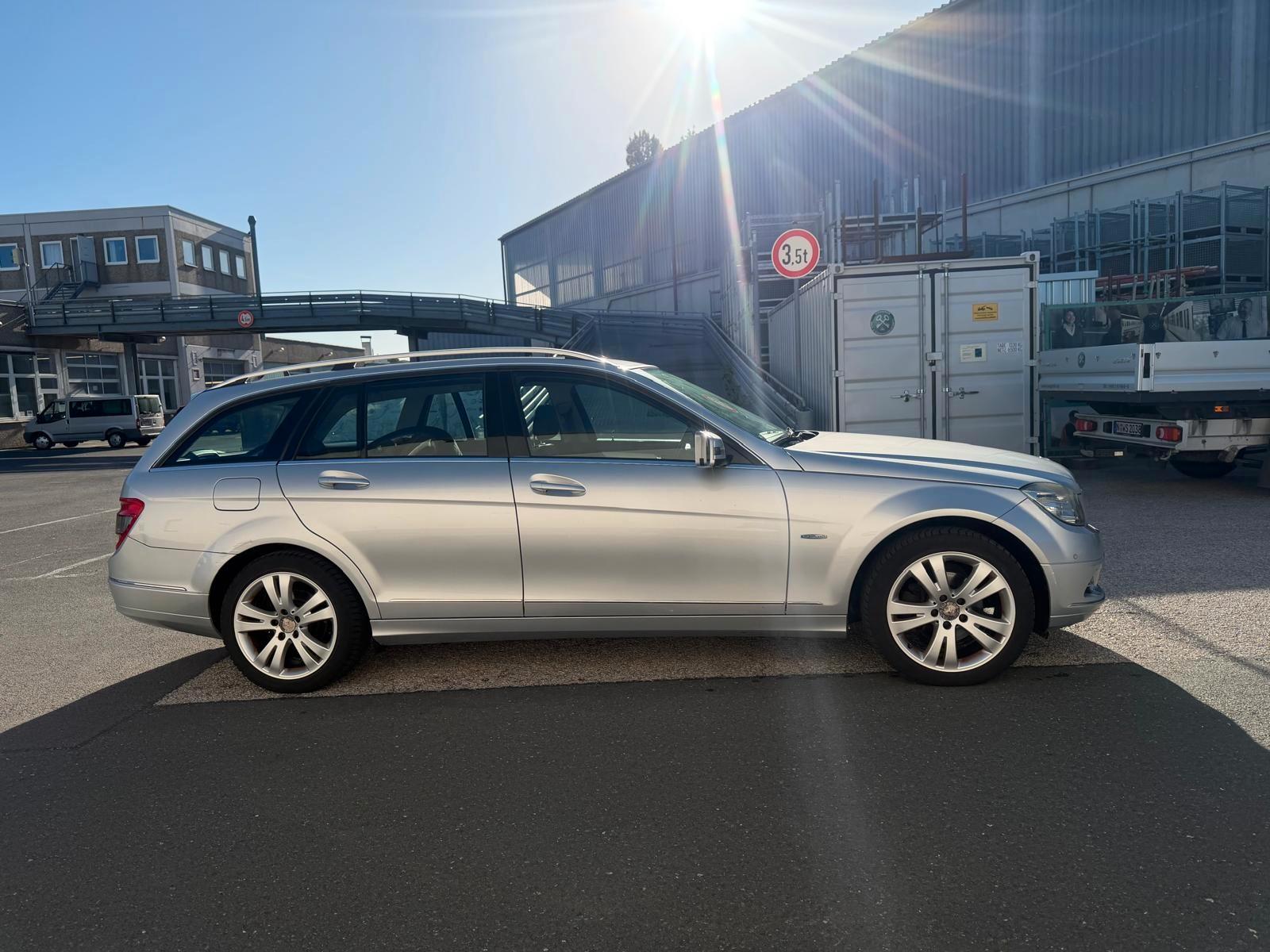 Mercedes-Benz C180 2009 — engine 1.597 cm³, 156 HP (115kW)