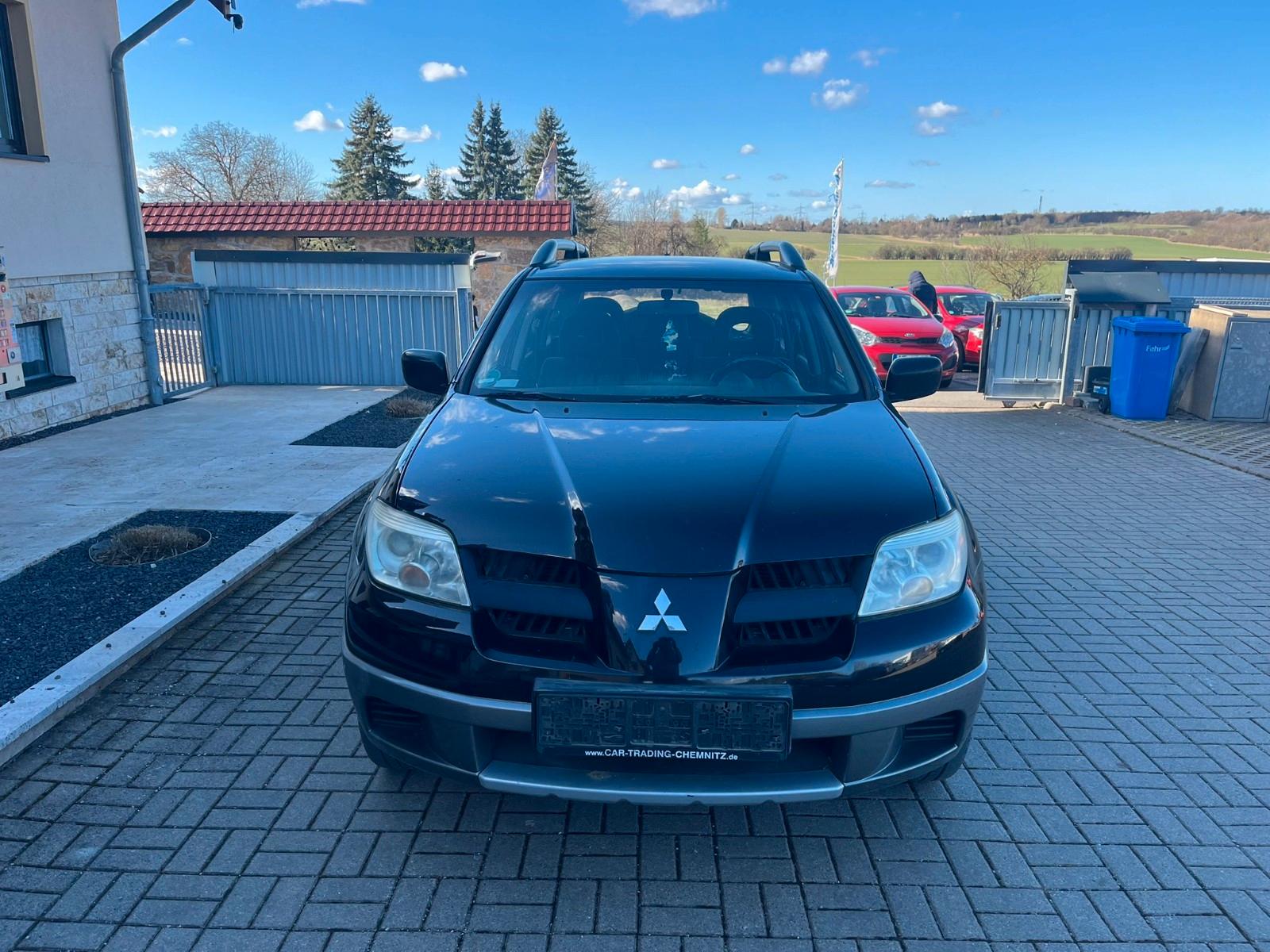 Mitsubishi Outlander 2.0 Invite