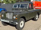 Land Rover Defender Pickup LR109 III - Land Rover Defender mit Benzin-Antrieb