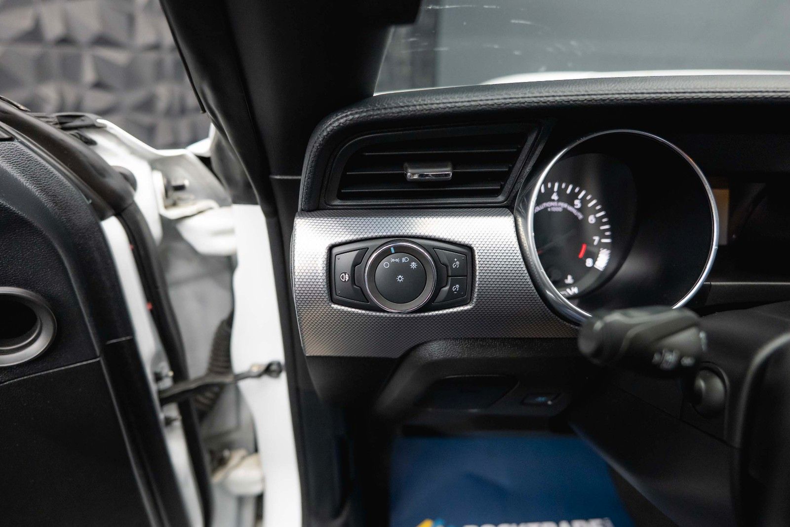 Fahrzeugabbildung Ford Mustang Shelby GT 500 5.0 V8 Performance LED 19%